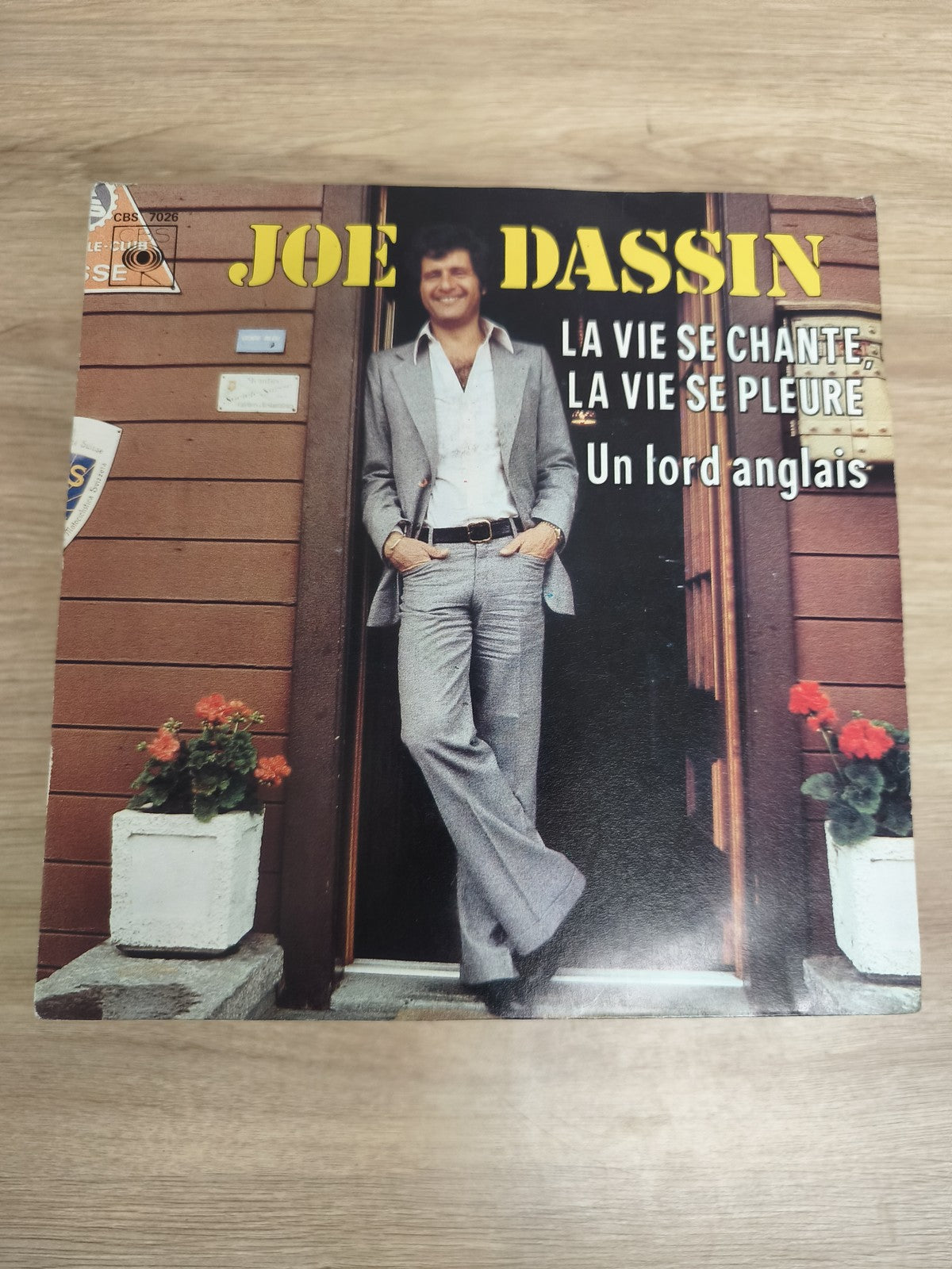 Vinyle 45T Joe Dassin La Vie Se Chante La Vie Se Pleure Un Lord Anglais pochette