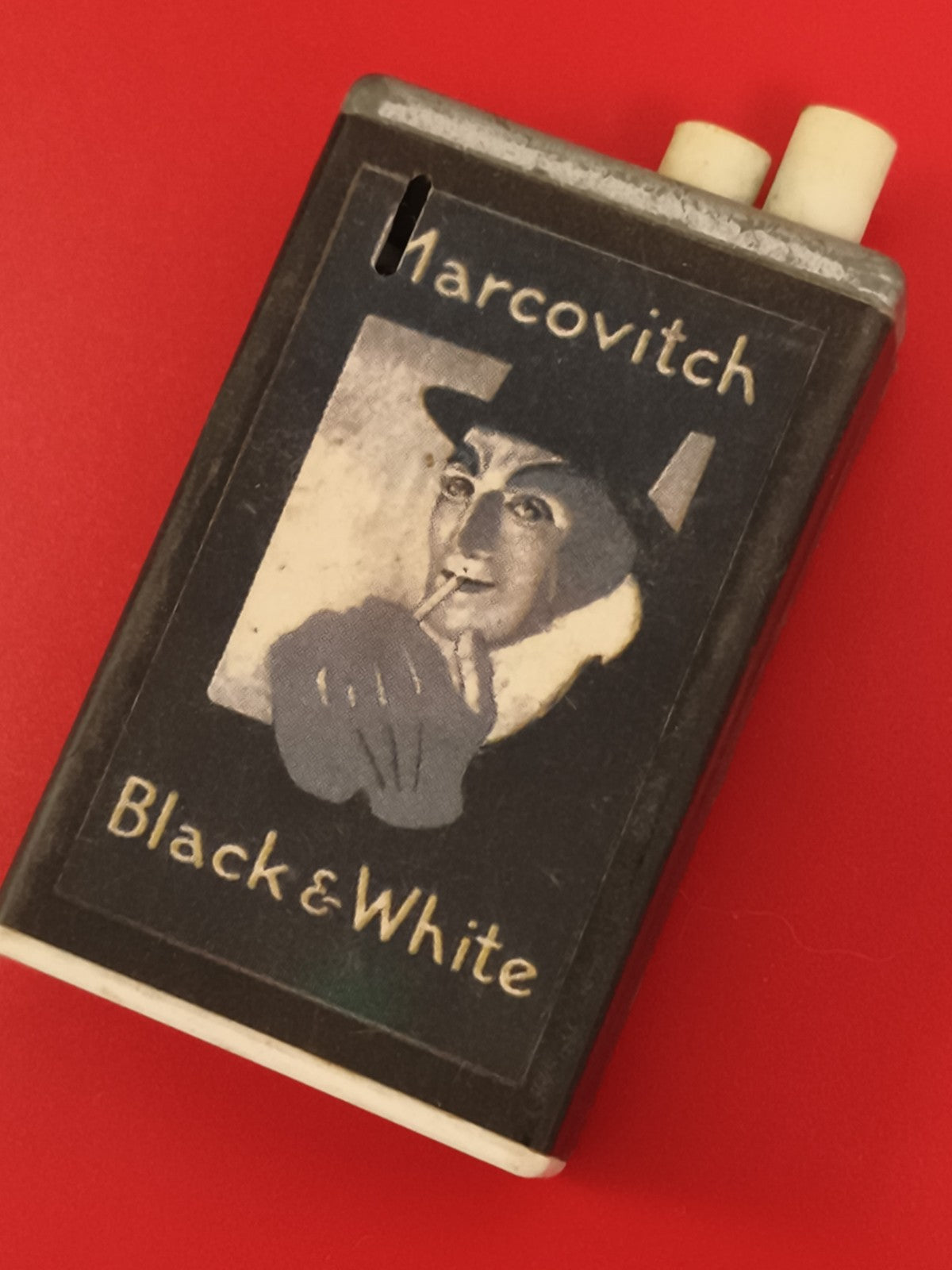 Briquet ancien Marcovitch Black & White, décor publicitaire vintage