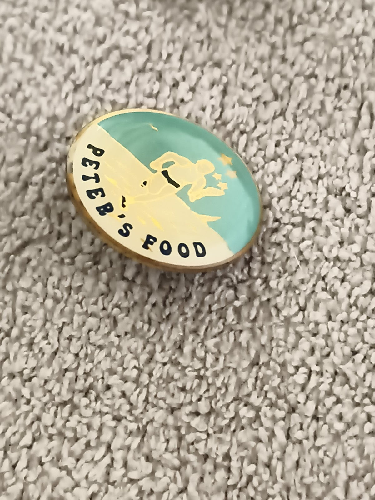 Pin's vintage PETER'S FOOD, badge publicitaire, motif nageur, Ref 1