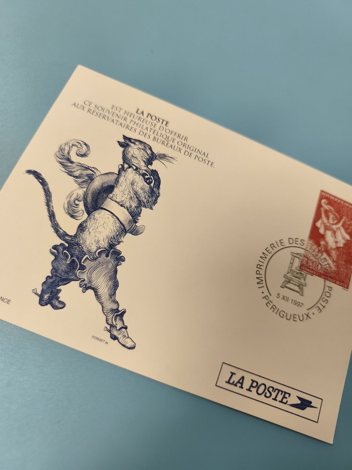 Enveloppe premier jour FDC La Poste Chat Botté illustration bleue timbre 1997