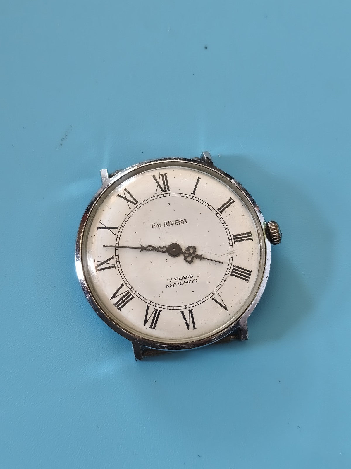 Montre ancienne mécanique Rivera vintage non testée à restaurer collection horlo