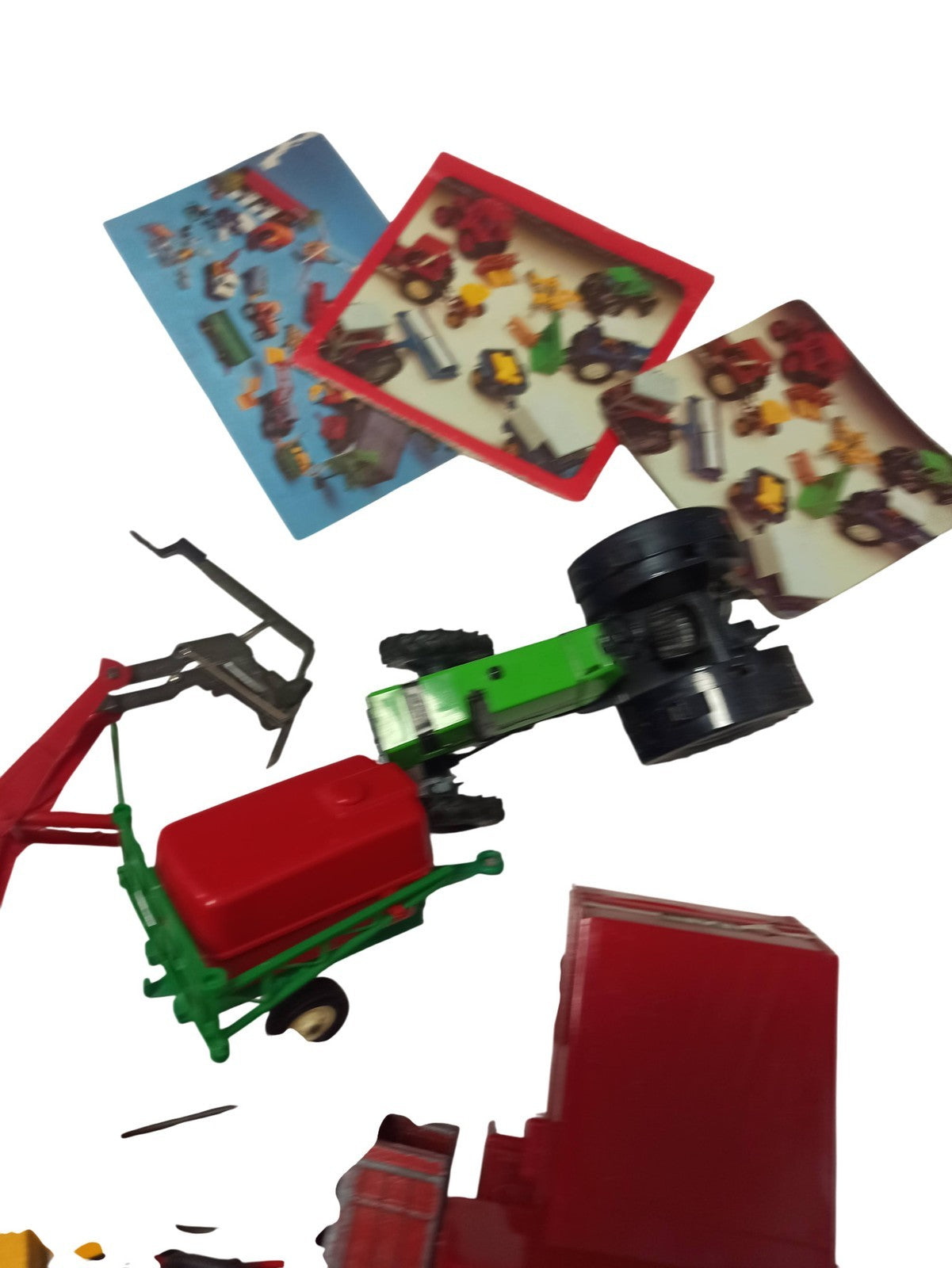 Lot tracteurs agricoles anciens Massey Ferguson Crescent vintage jouets rétro