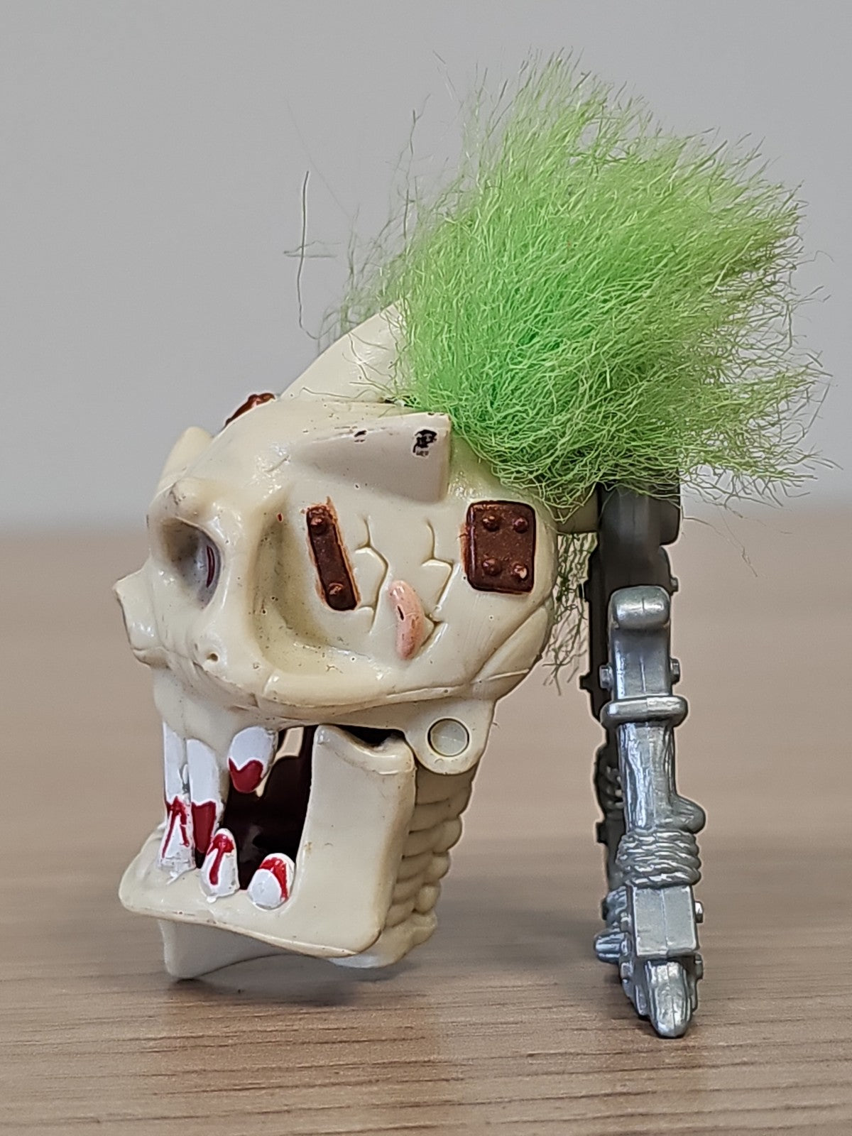 Figurine vintage Crusher Dead Heads Skull Mighty Ma jouet ancien collection rare