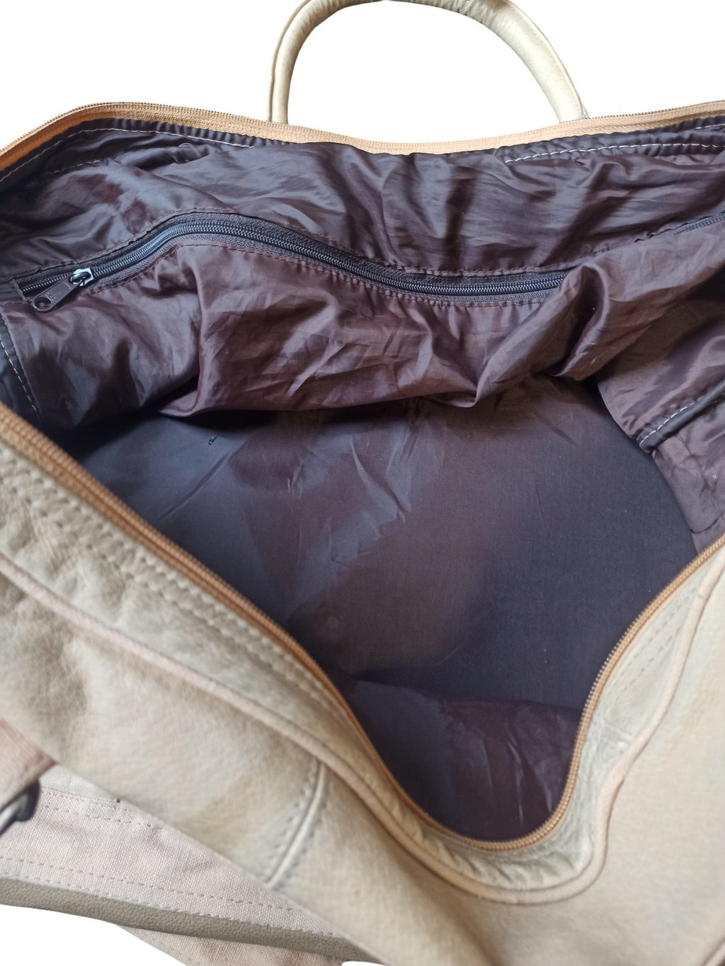 Sac de voyage vintage cuir beige ancien, grand format, multi-poches