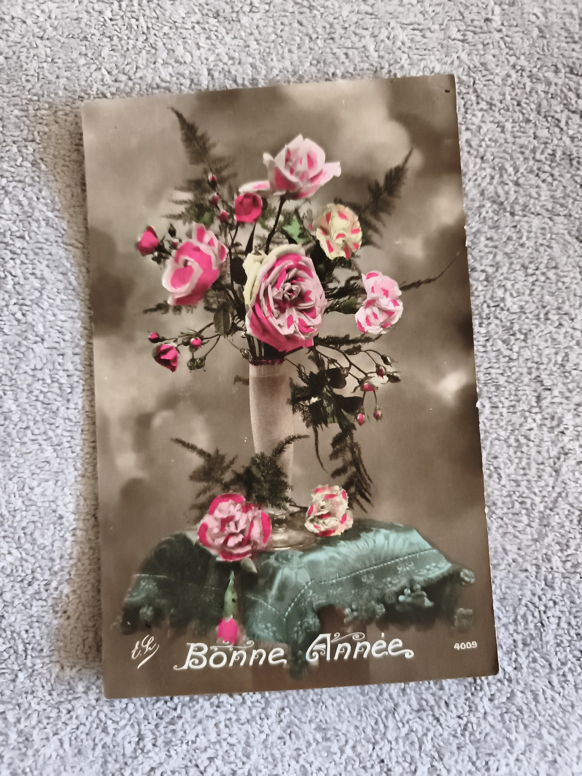 Carte postale ancienne Bonne Année fleurs roses CPA