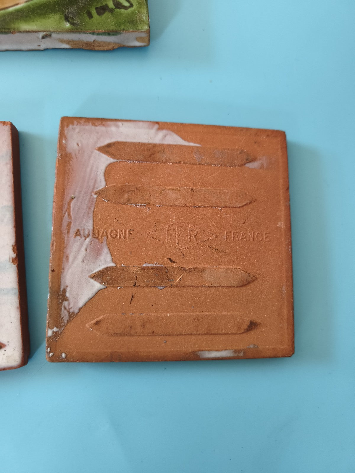 Lot ancien de carreaux céramique signés Aubagne vintage déco rétro collection