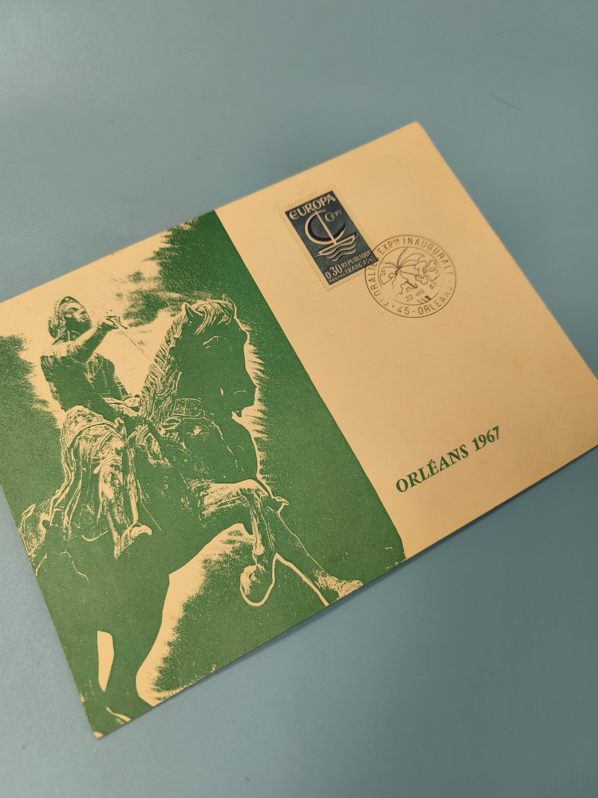 Timbre Europa 1967 sur enveloppe Orléans, chevalier vert, oblitération visible