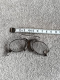 Lunettes anciennes pince-nez ovales métal, monture rétro début XXe vintage