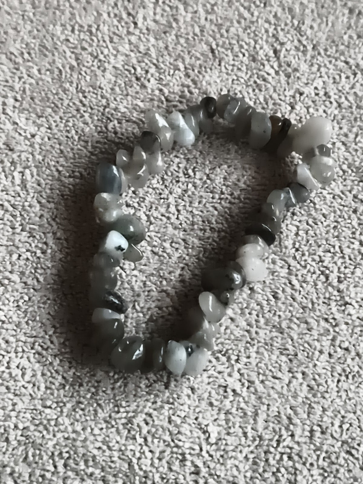 Bracelet pierres naturelles gris perles irrégulières élastique bijou fantaisie