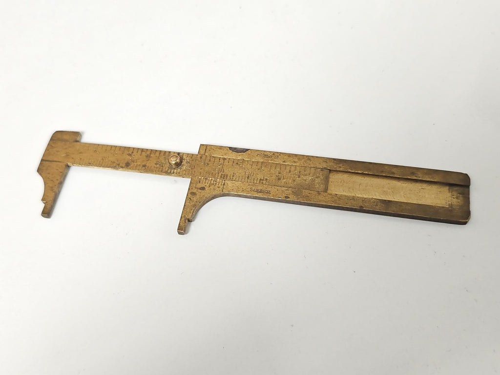 Règle de mesure ancienne vintage, instrument rétro de collection, objet d?époque