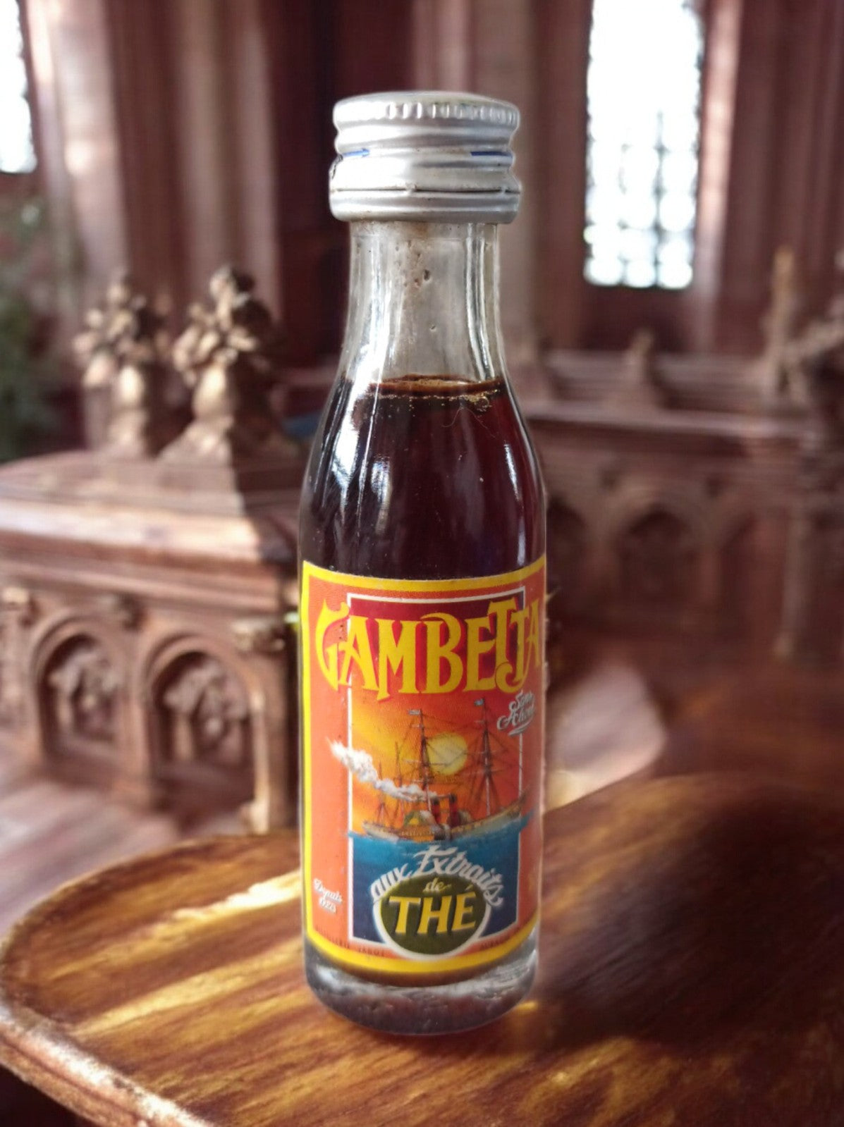 Mignonnette alcool vintage Gambetta aux extraits de thé – Ancienne bouteille déc