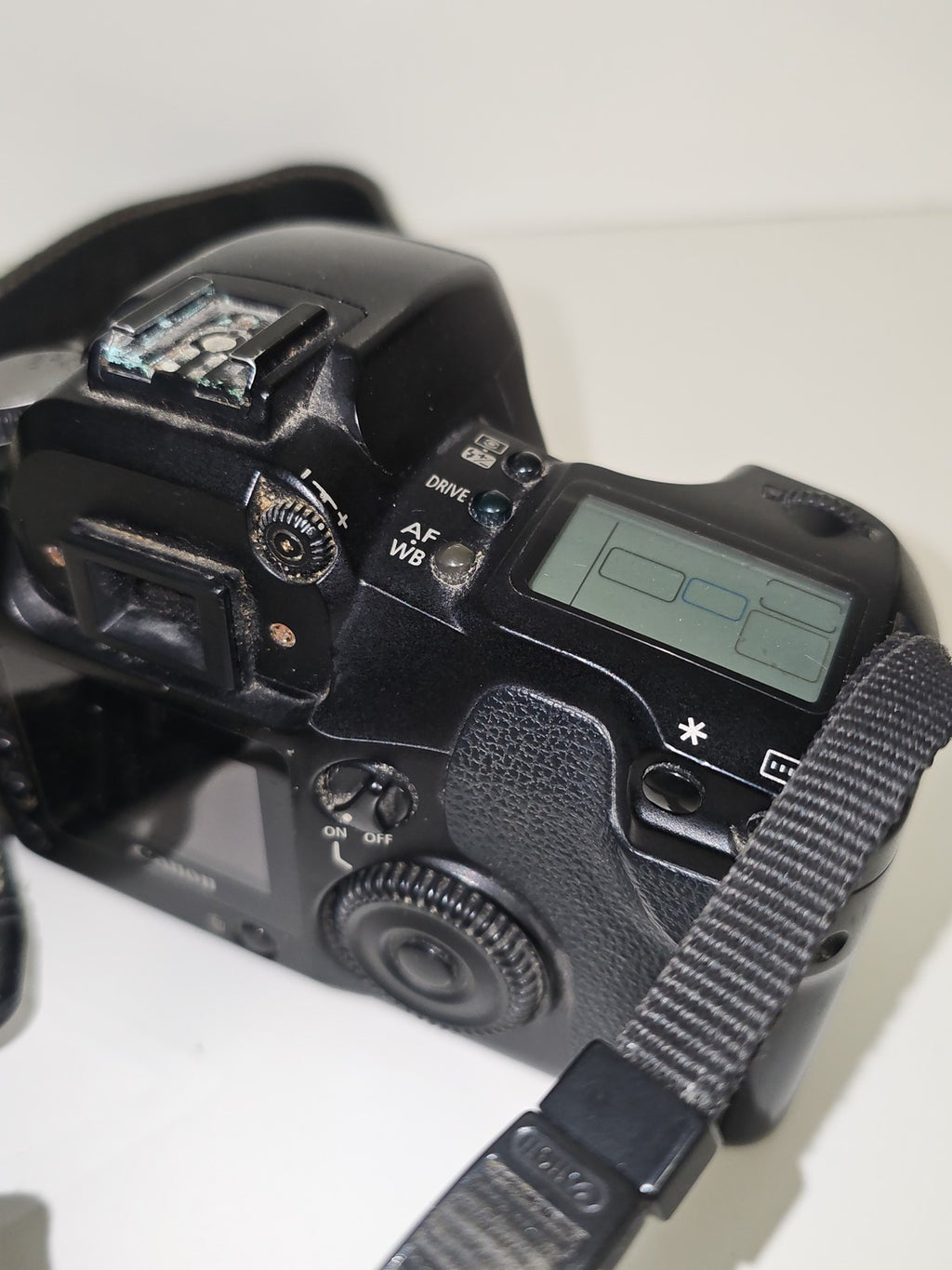 Appareil photo reflex Canon EOS D60 numérique 6MP, boîtier Canon d'occasion