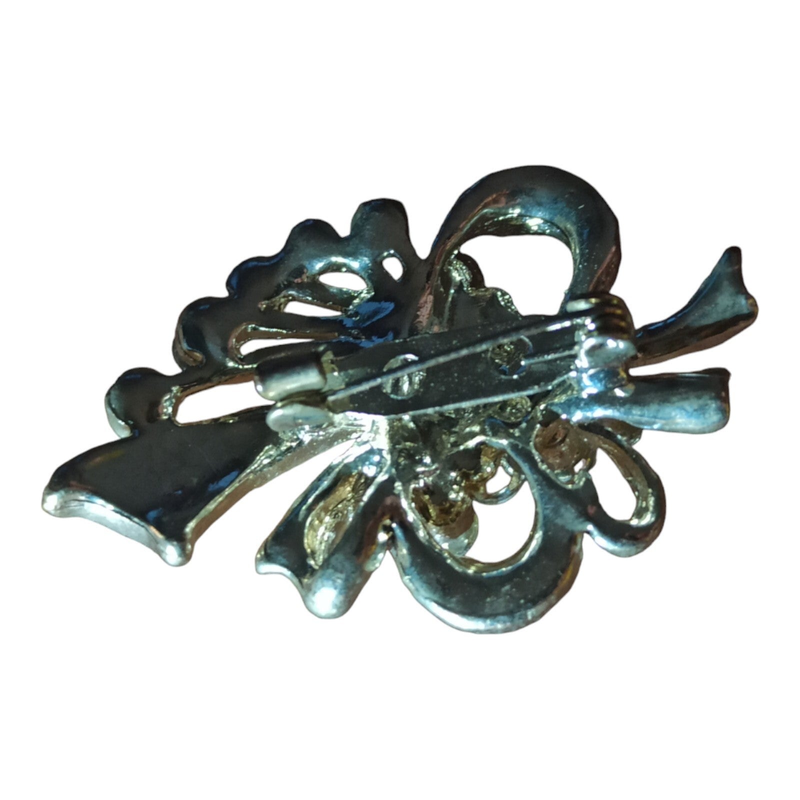Broche vintage papillon finition dorée strass transparents rétro élégant
