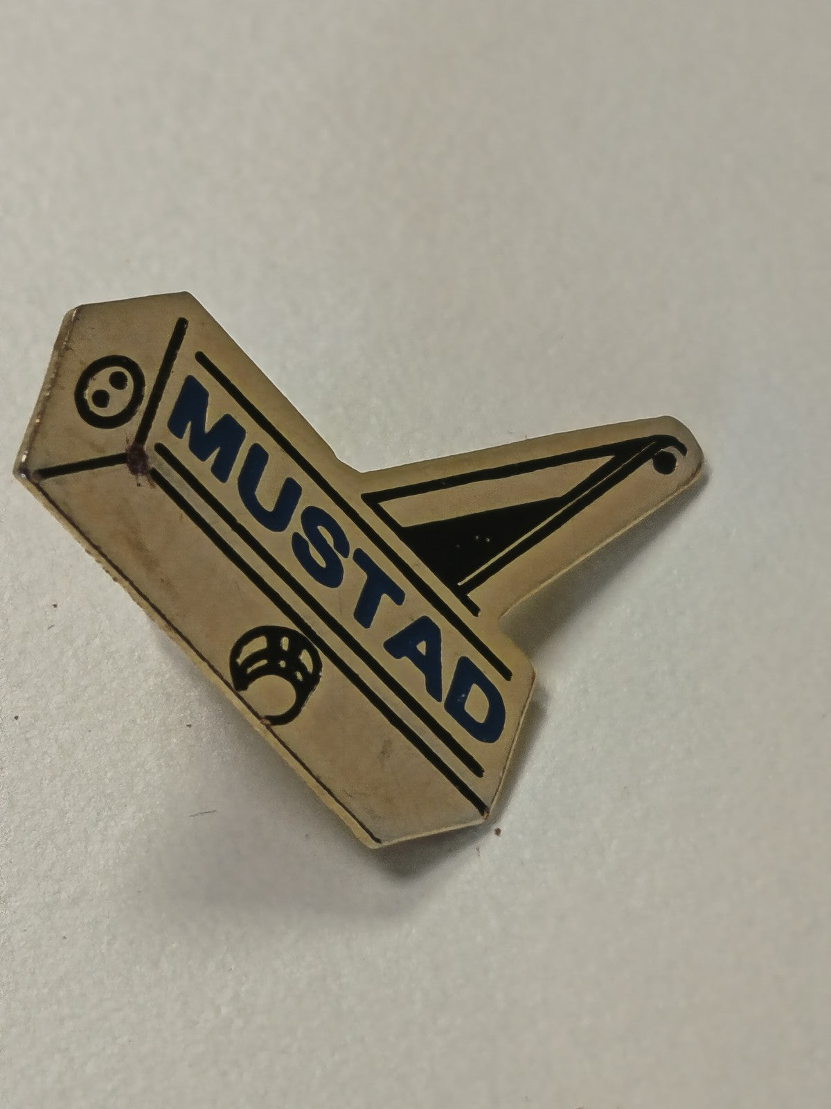 Pin's ancien moutarde vintage rétro collection badge publicitaire rare