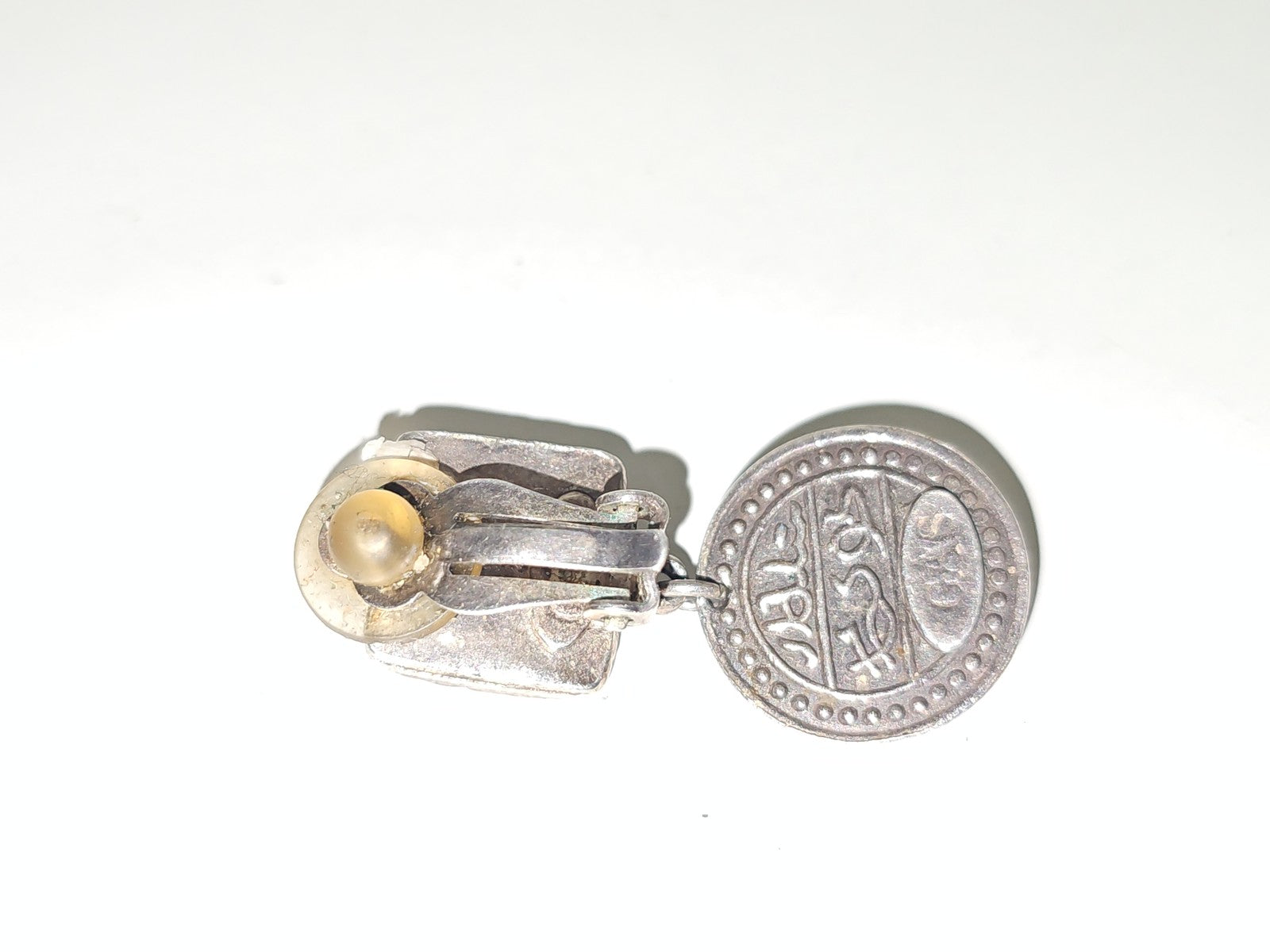 Boucle d?oreille ancienne orpheline Gas, vintage, bijou unique, collection