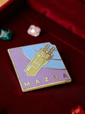 Pin's publicitaire Mazda vintage émail polychrome carré logo années 80