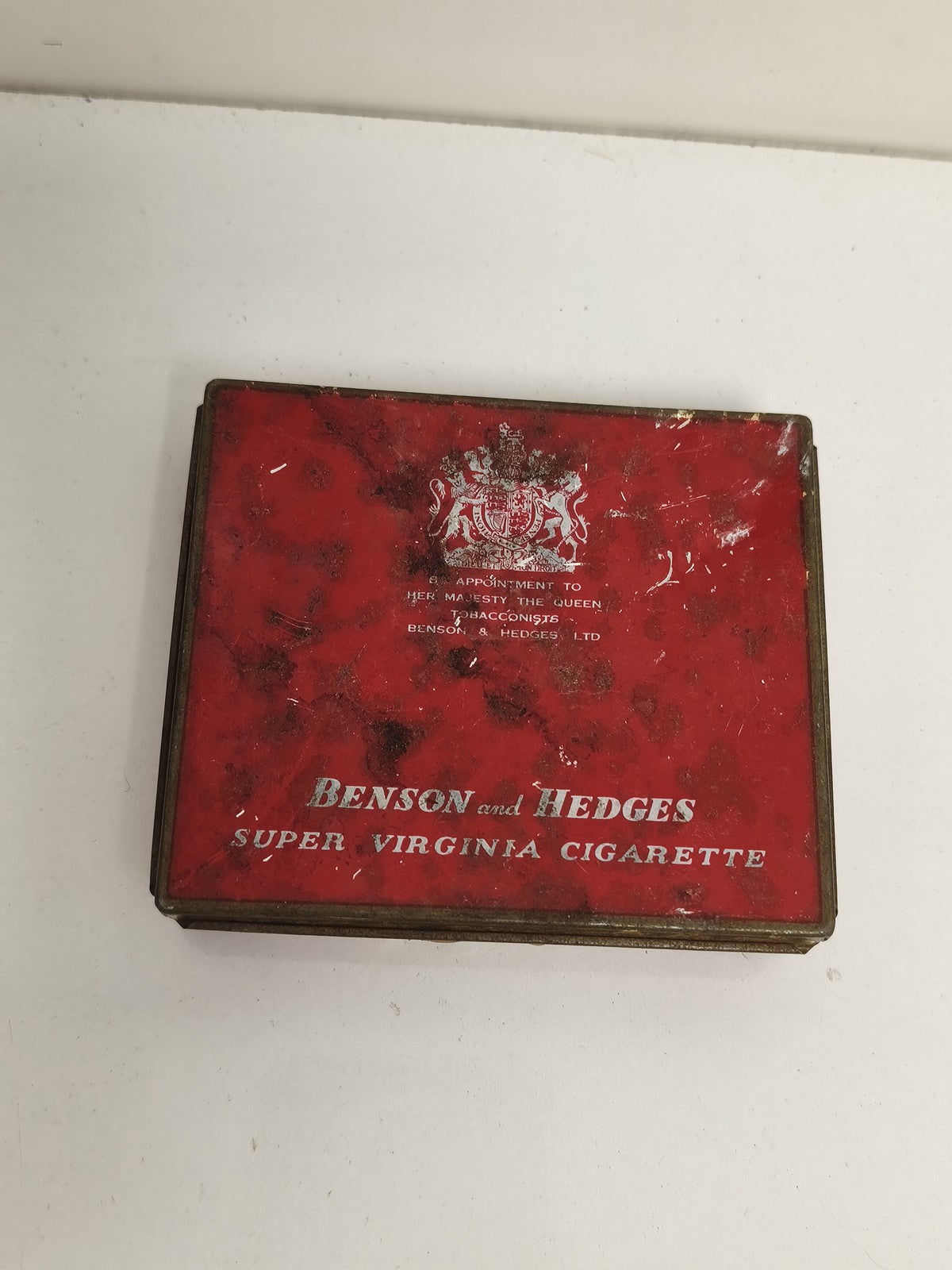 Boîte publicitaire ancienne Benson & Hedges rouge Super Virginia Cigarette