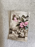 Carte postale Bonne Année CPA fillette fleurs rose colorisée début XXe