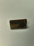 Vintage pin's Mutuelles de France rectangulaire carte santé vert rétro