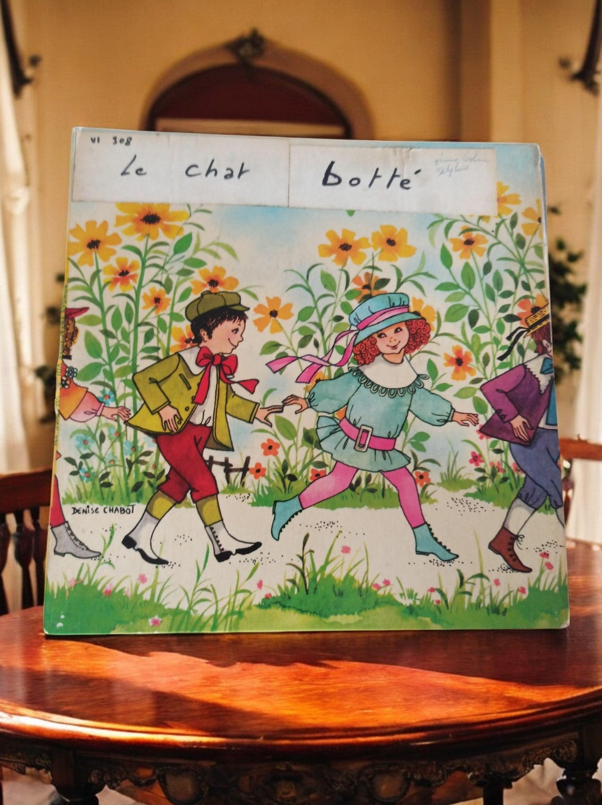 Livre illustré ancien Le Chat Botté Denise Chabot vintage rétro enfant LP 45T