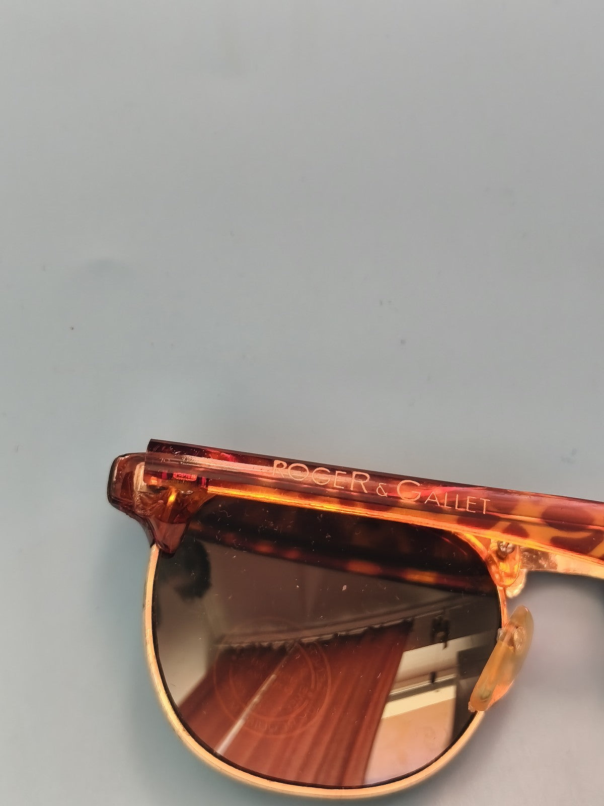 Paire de lunettes de soleil Roget & Gallet authentiques, accessoire élégant unis