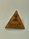 Vintage pin's triangle Hotel Victoria New York collection rétro ancien