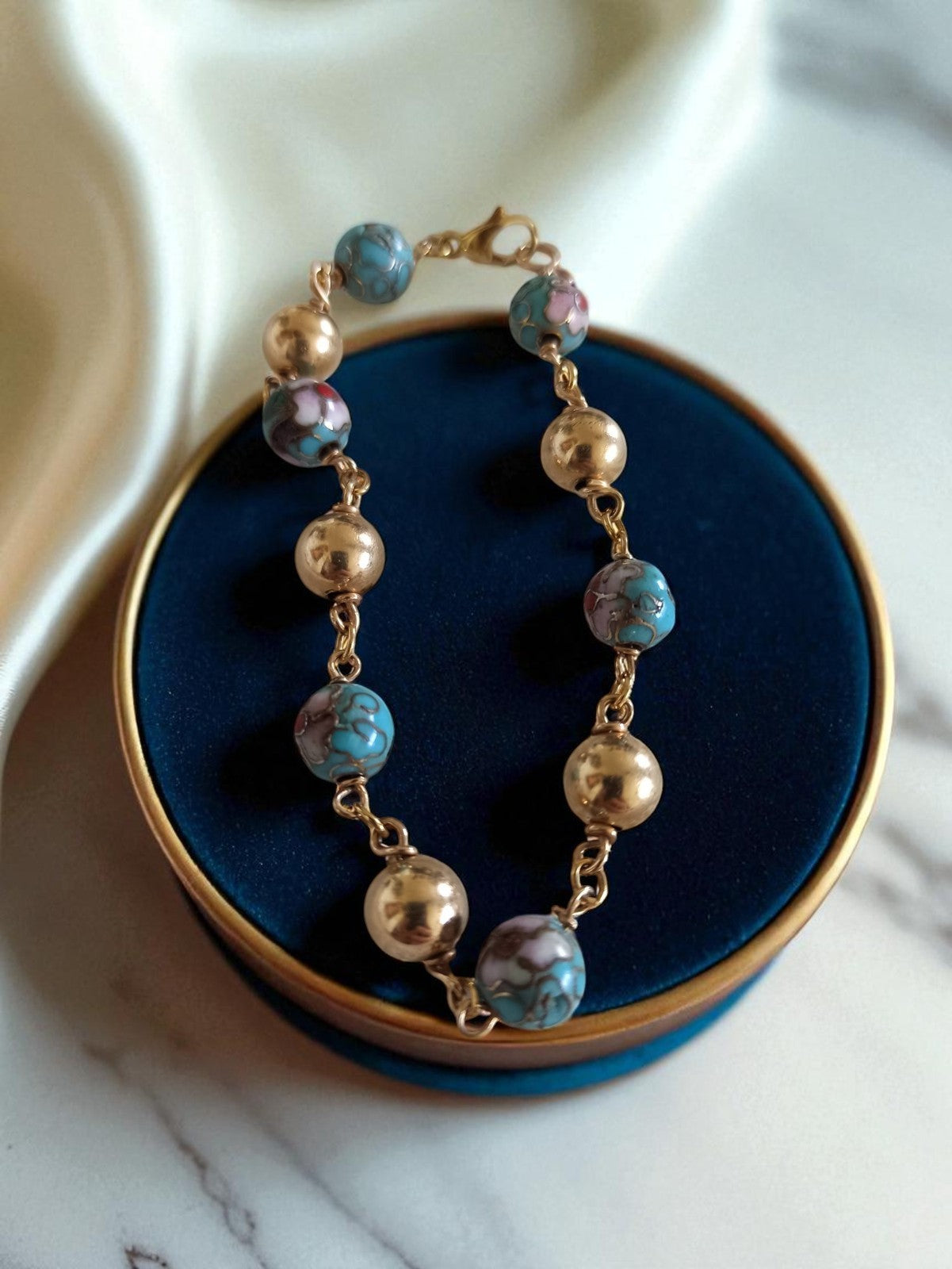 Bracelet vintage perles verre Murano bleu doré, plaqué or, bijou ancien femme