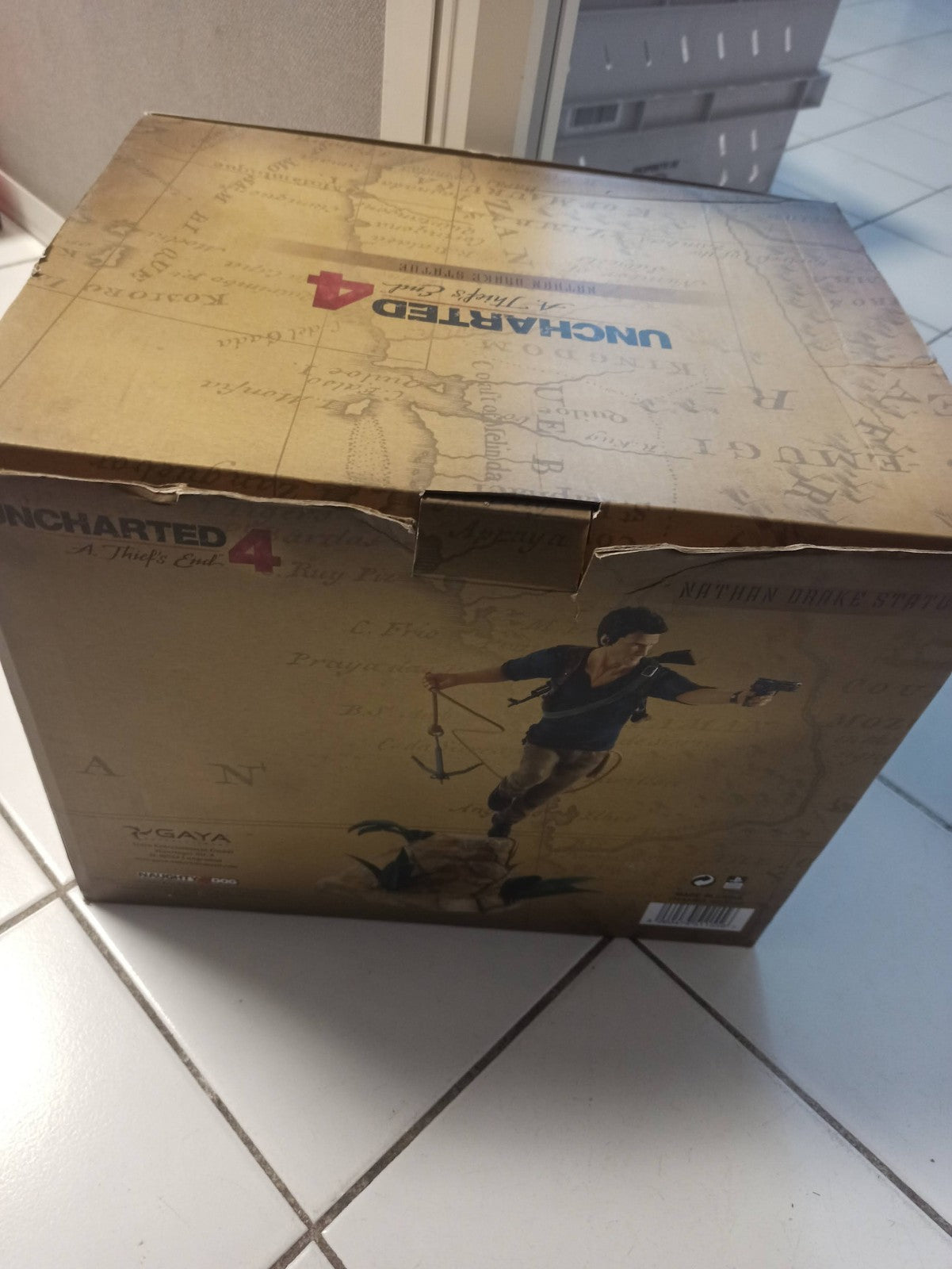 Boite vide Gaya Intertainment UNCHARTED 4 Nathan Drake PS officiel Playstation