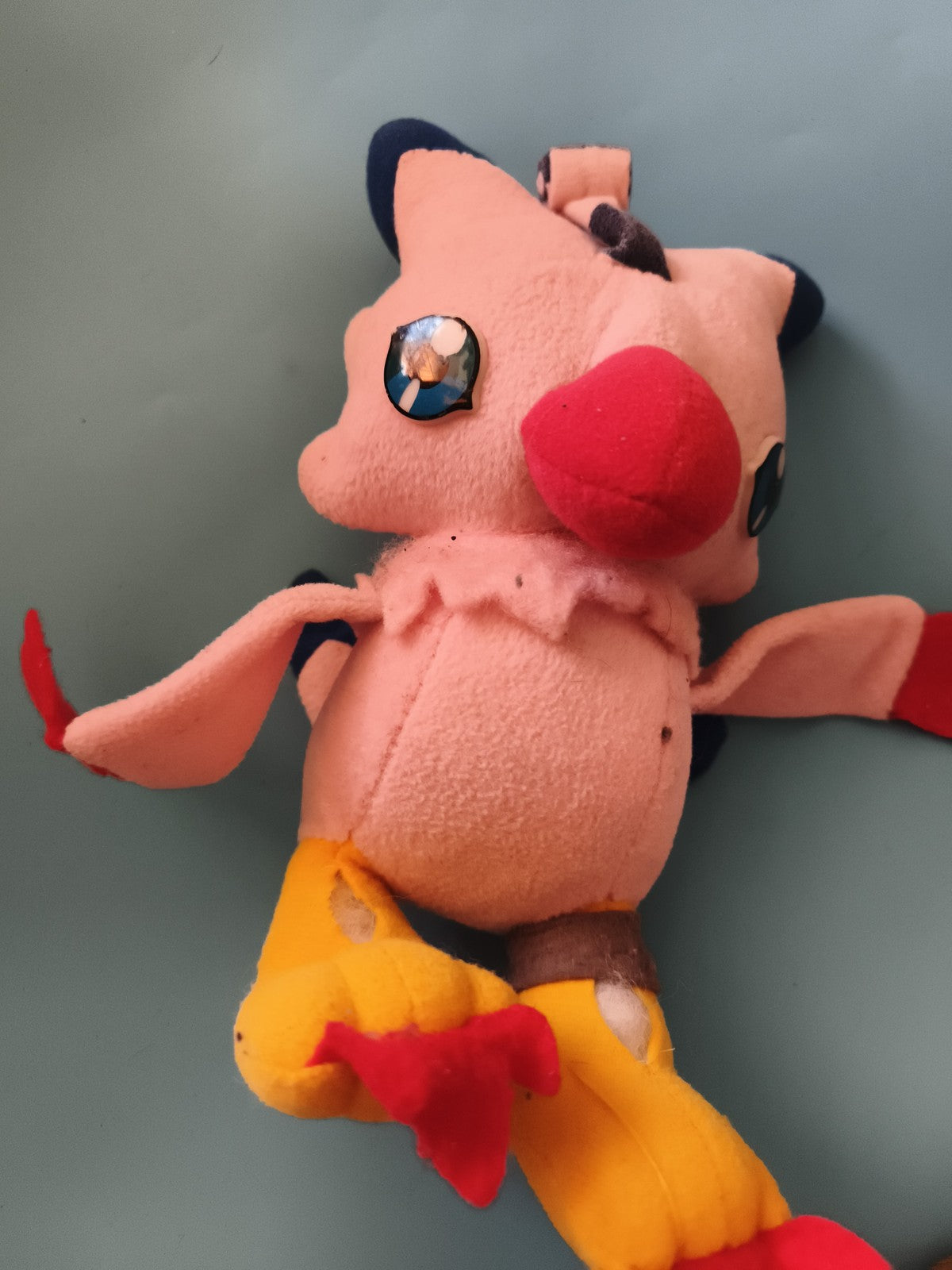Peluche Digimon Biyomon rose jaune bleu, doudou manga, jouet animé