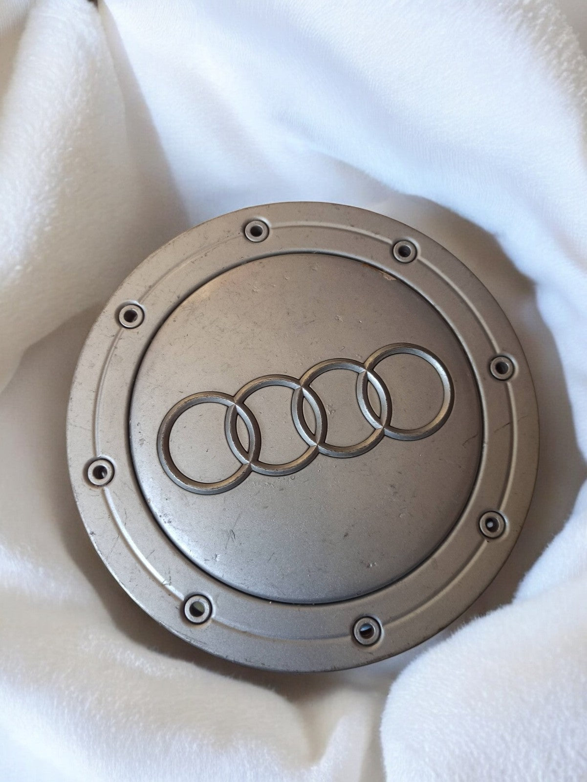 Enjoliveur Audi ancien, cabochon centre de roue vintage, accessoire auto métal