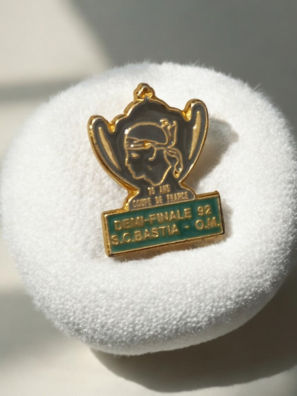 Pin's Coupe de France 1992 SC Bastia OM vintage football demi-finale ancien