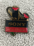 Pin's vintage Sony Walkman émaillé noir rouge doré années 80 rétro badge (Ref 4)