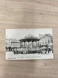 Ancienne carte postale CPA Lorient Place Alsace-Lorraine kiosque cercle militair