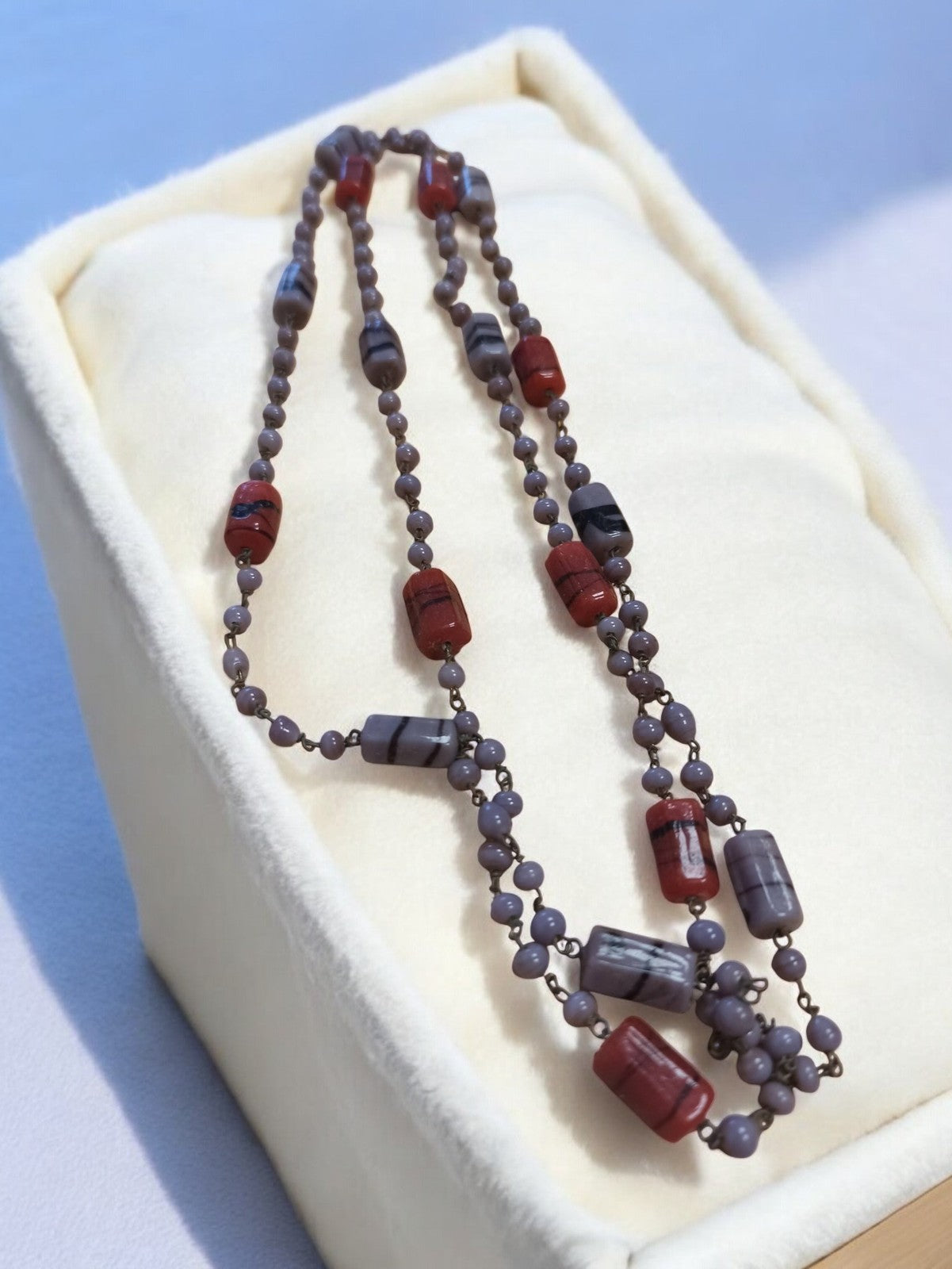 Collier vintage perles rouges et mauves, bijou rétro fantaisie ancien