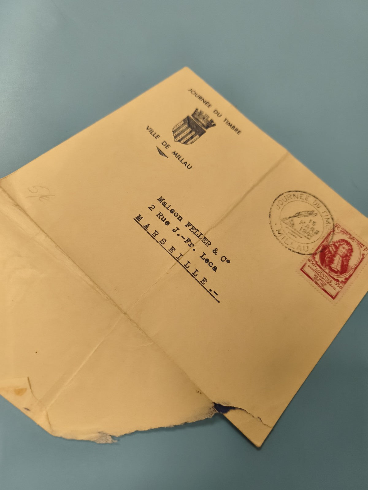 Ancienne enveloppe oblitérée Ville de Millau timbre rouge philatélie collection