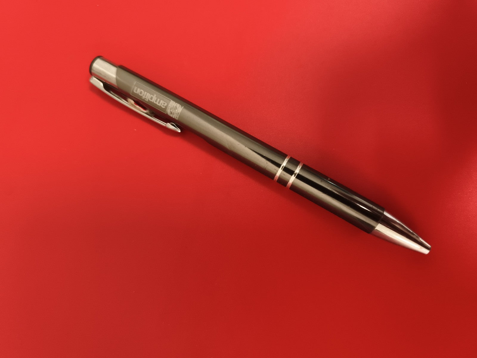 Stylo bille AmpliTon noir argenté, ancien stylo vintage, clip métal