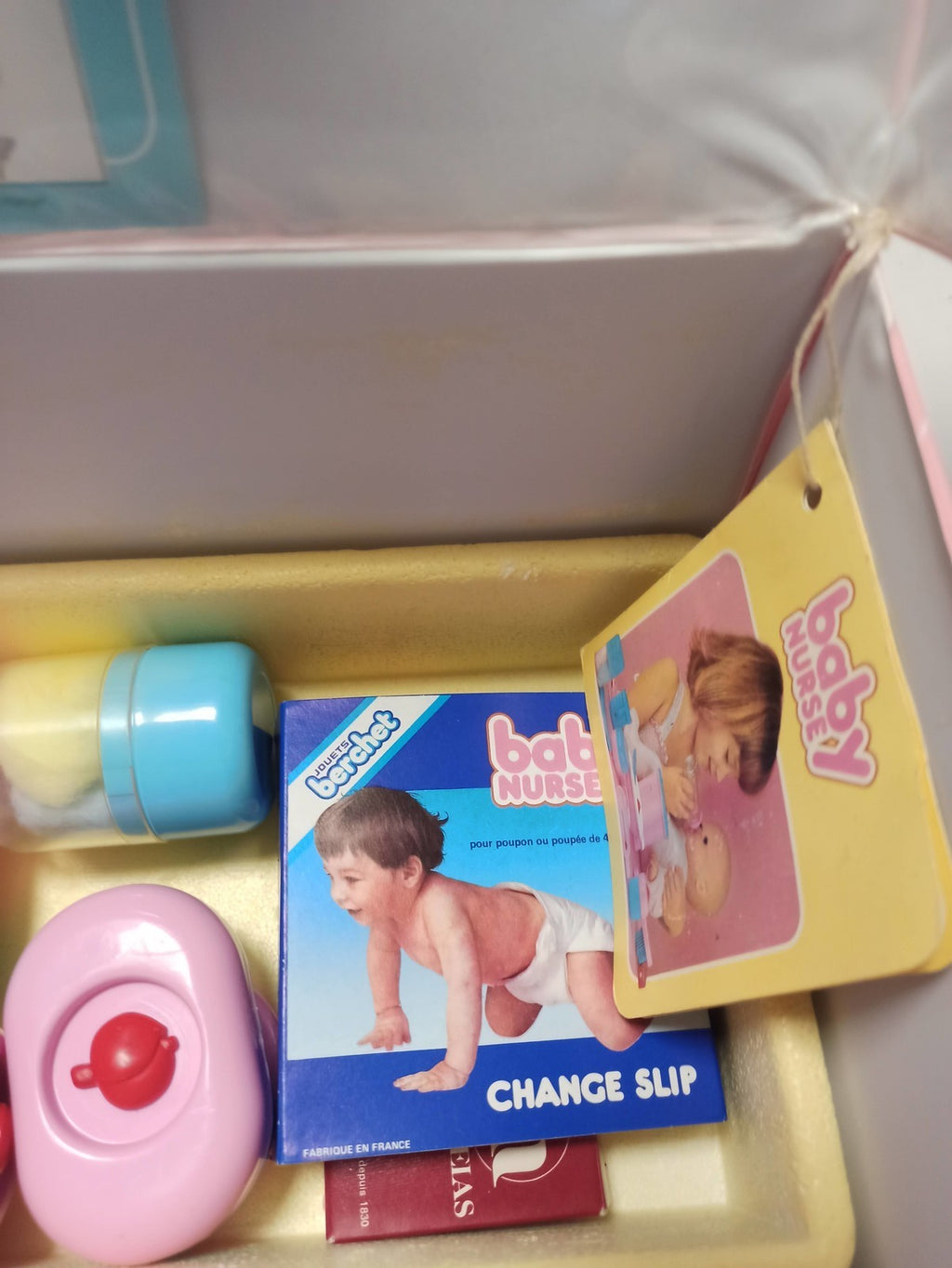 Set accessoires Baby Nurse vintage années 70 boîte rose jouet ancien rétro