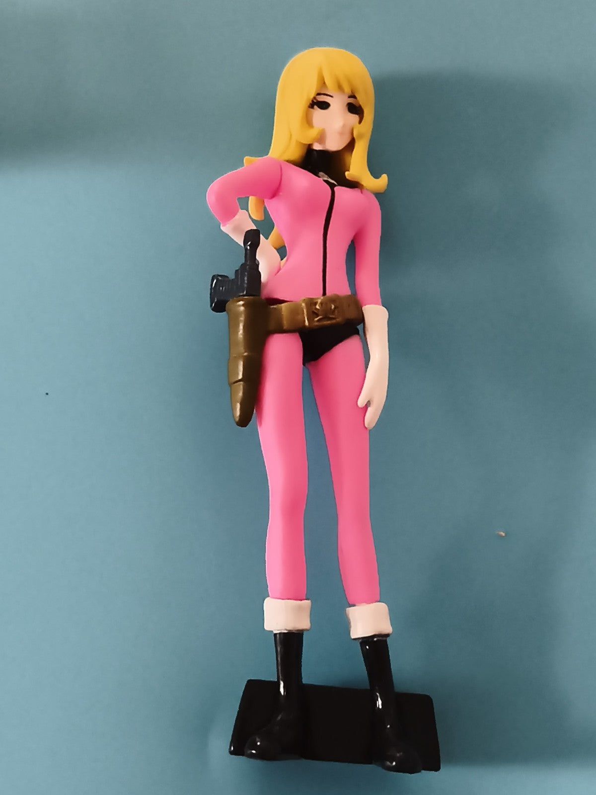 Figurine Kei Yuki Space Pirate Captain Harlock rose socle noir