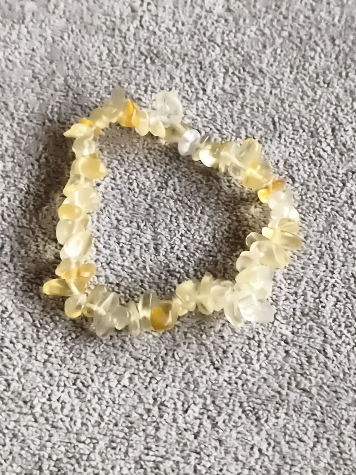 Bracelet pierres naturelles éclats jaune clair, perles irrégulières, bijou fanta