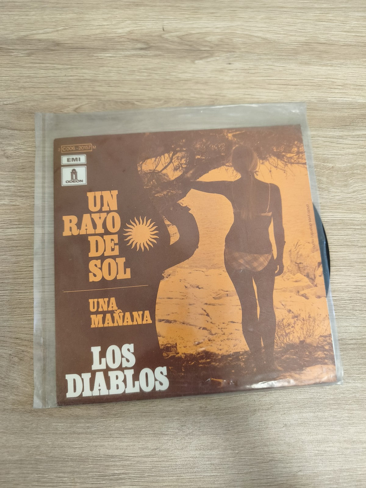 Vinyle 45T Los Diablos Un Rayo de Sol Una Mañana pochette orange (Ref 6)