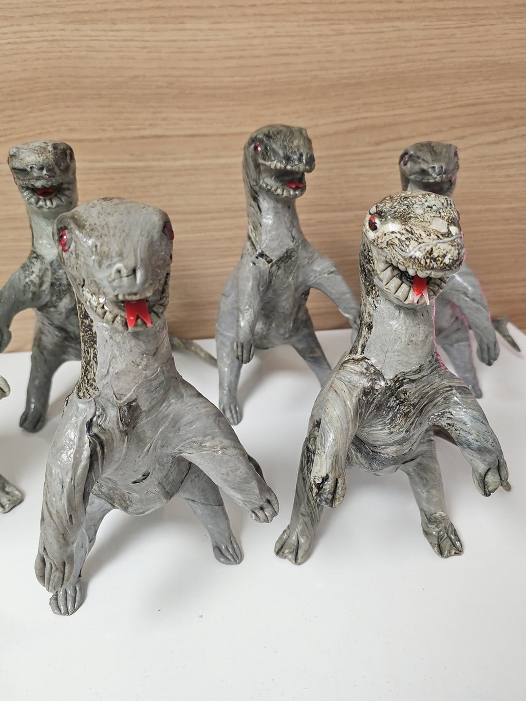 Lot de dinosaures anciens vintage, rare collection galerie d?art, figurines rétr