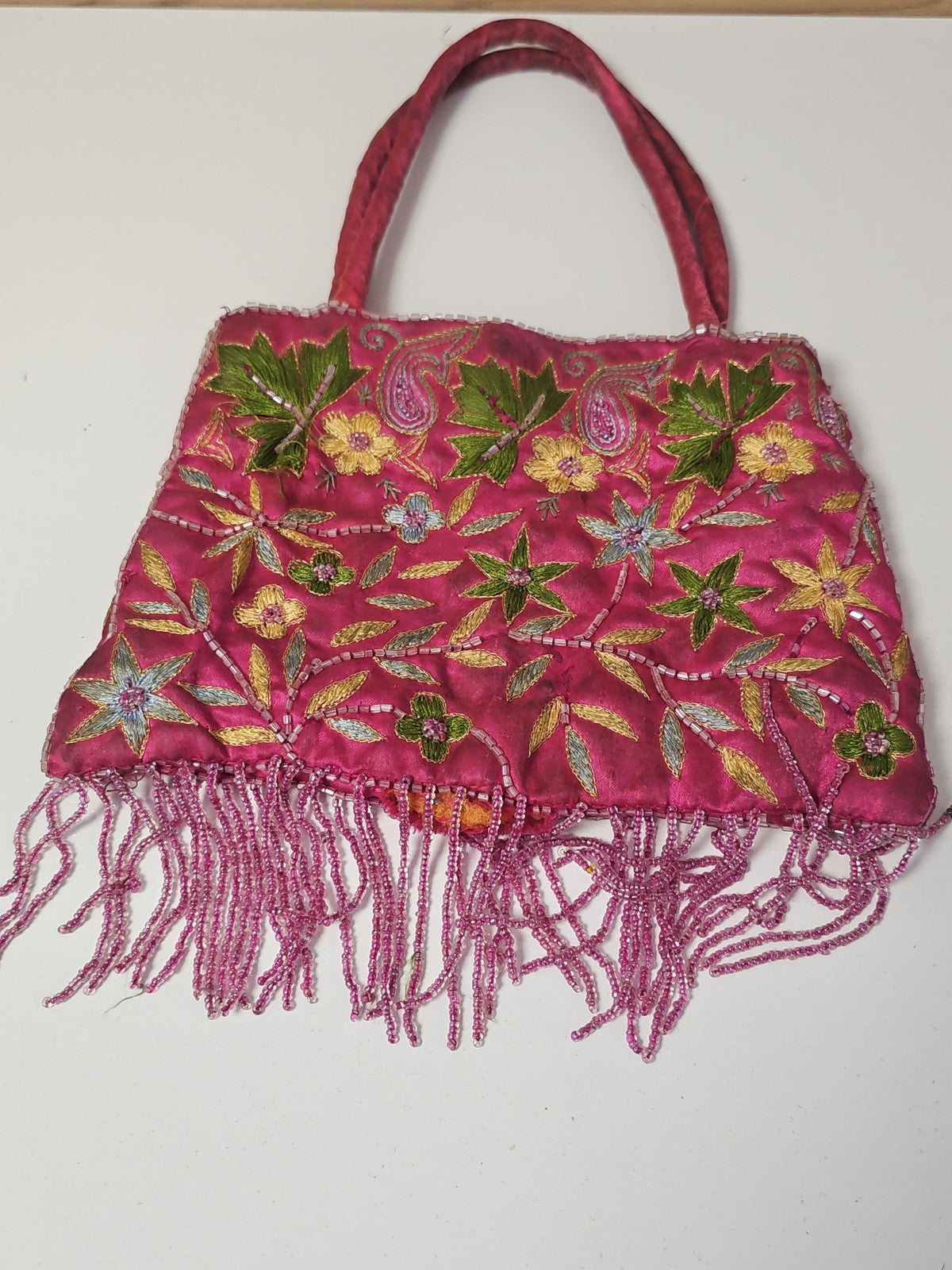 Petit sac à main rétro vintage ancien, accessoire mode femme collection