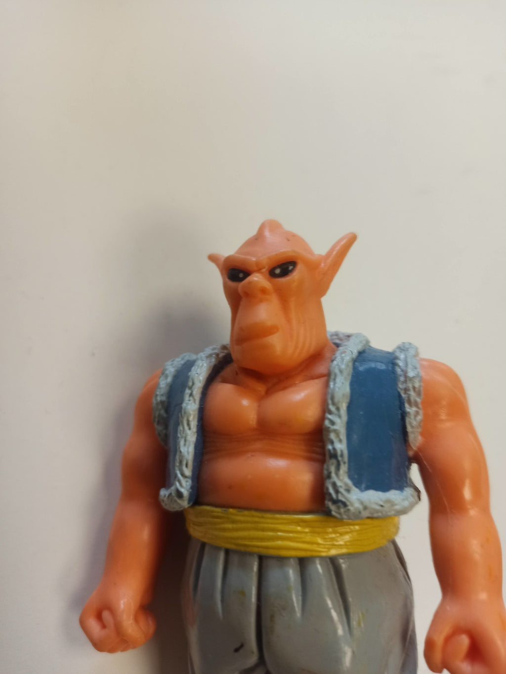 Figurine vintage Dragon Ball GT homme orange, jouet rétro ancien, tenue grise bl
