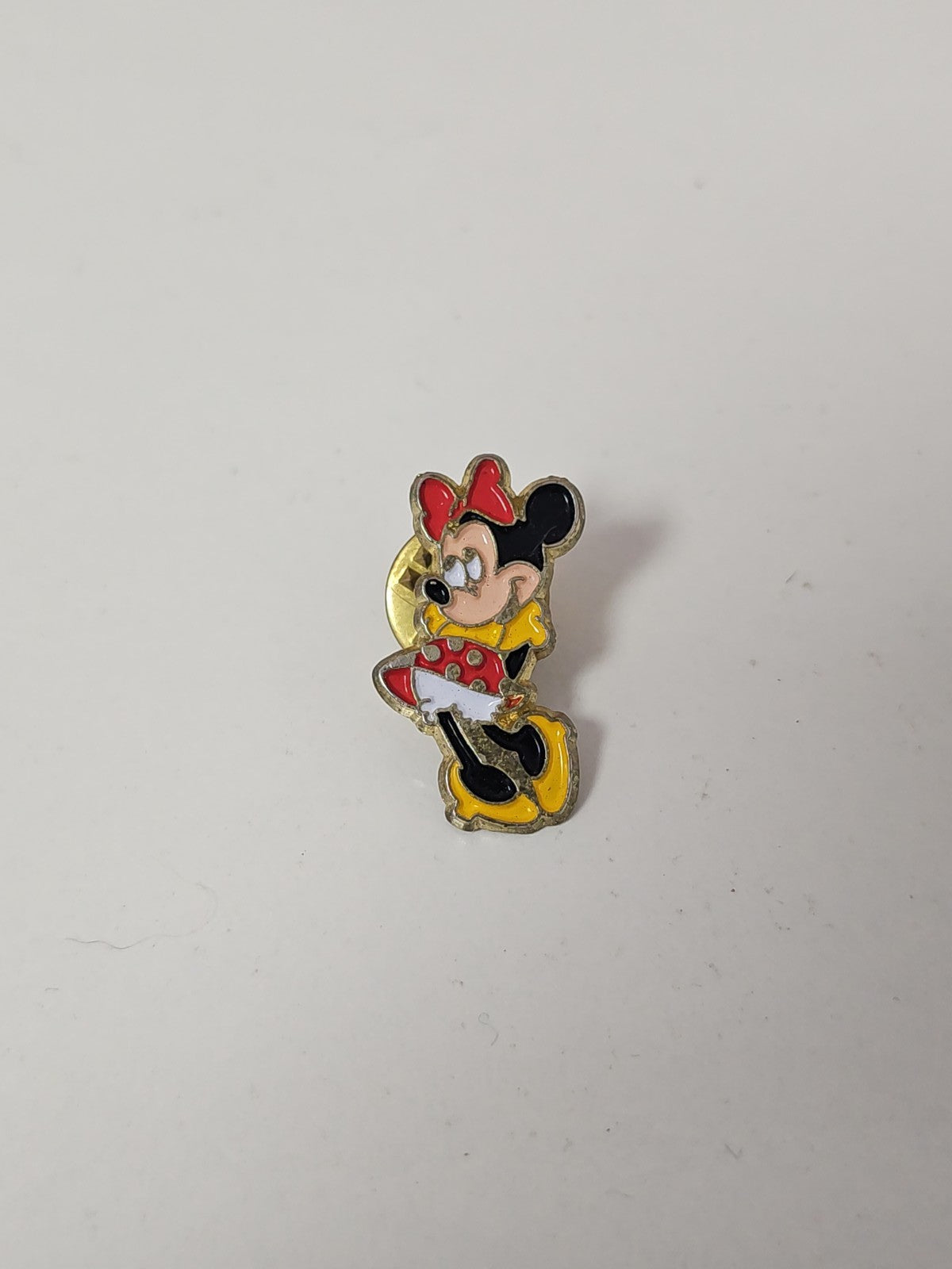 Pin?s ancien Disney Minnie Mouse ? Badge rétro collection vintage rare
