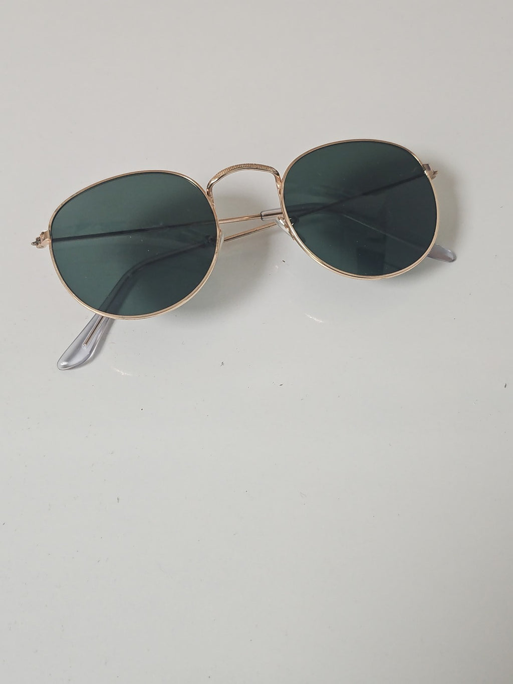 Paire de lunettes classiques GÉNÉRIQUE pour homme ou femme, monture sobre, acces