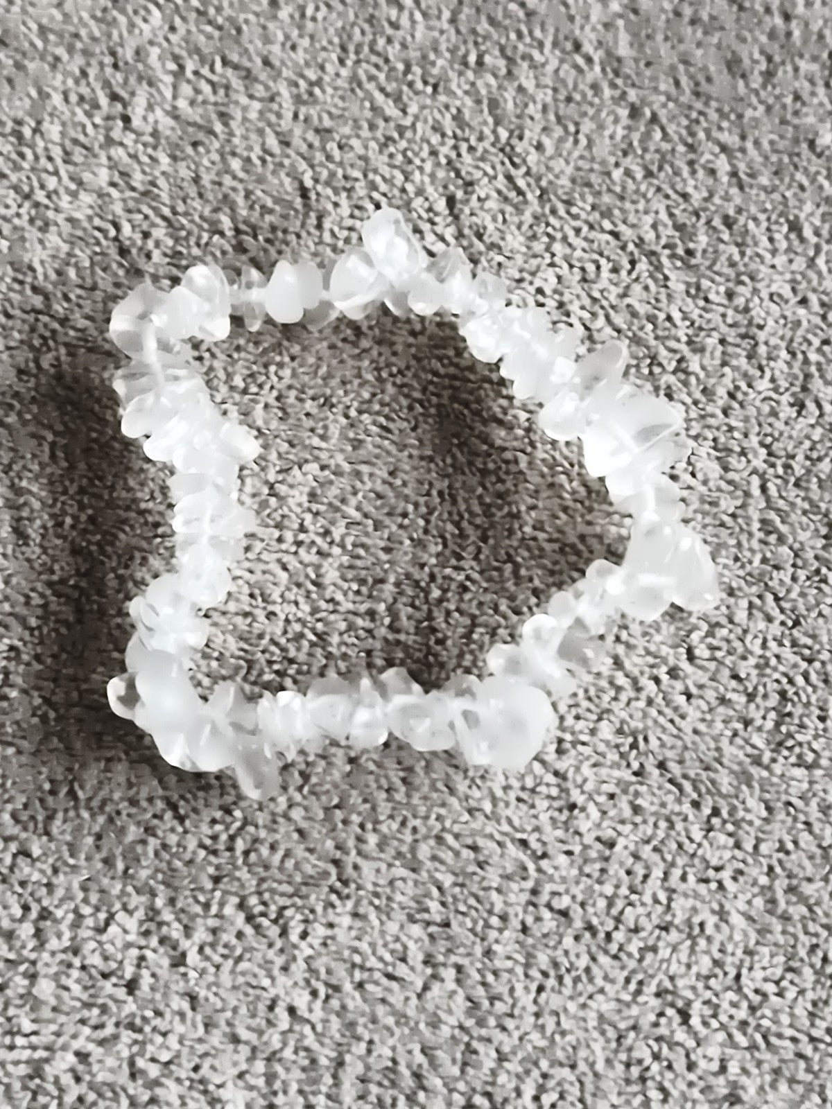 Bracelet chips pierres naturelles blanc translucide élastique bijou fantaisie