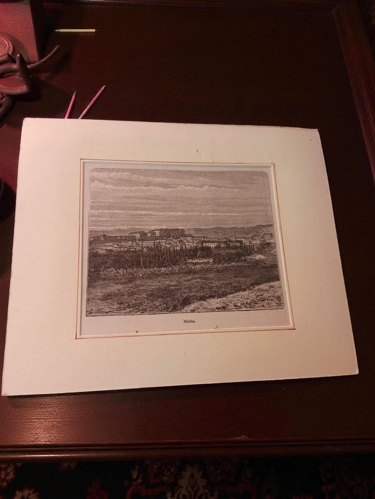 Gravure ancienne Médéa, illustration vintage paysage, déco rétro authentique