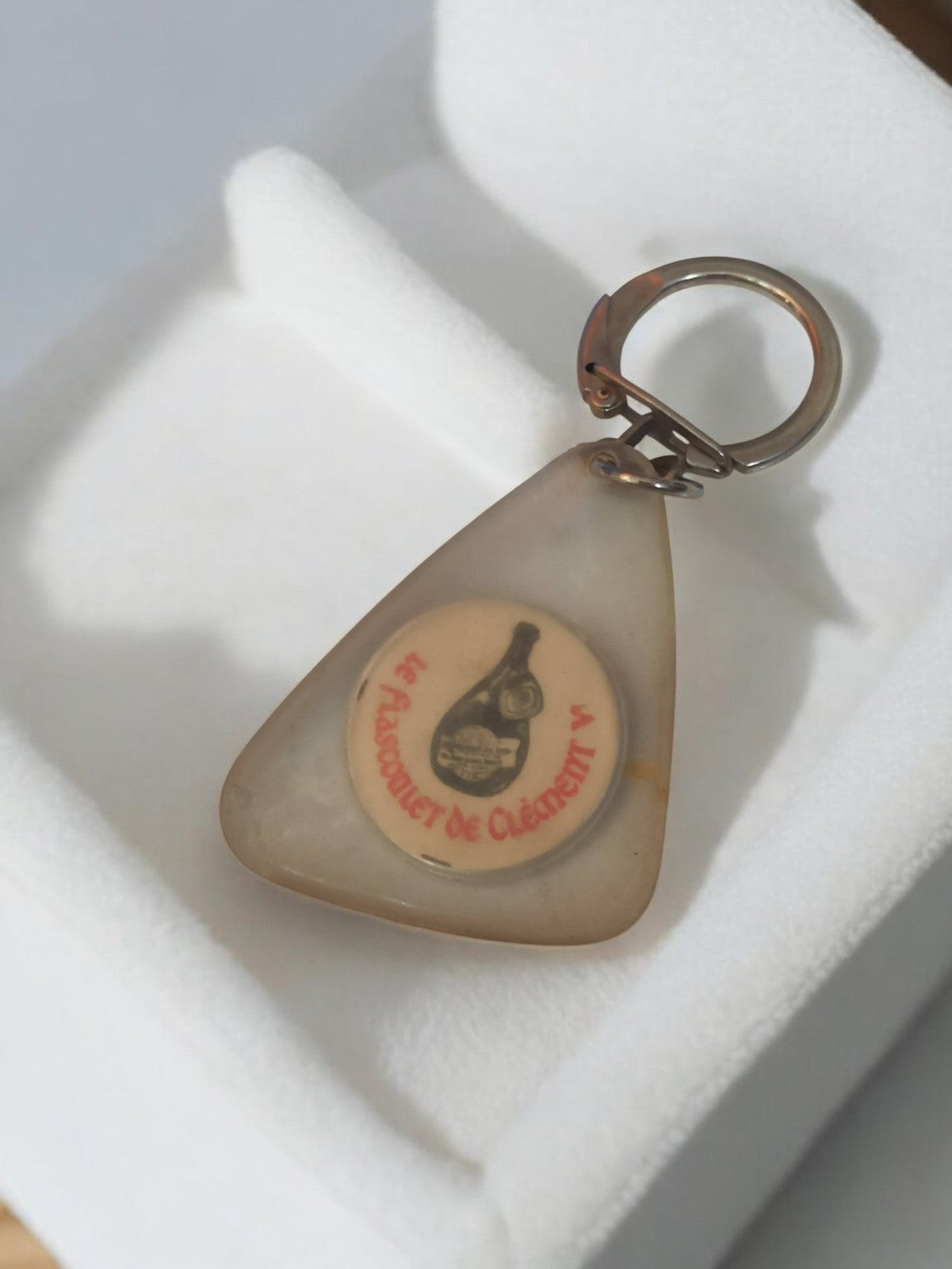 Porte-clés publicitaire ancien Le Flasconnet de Clément V vintage rétro rare