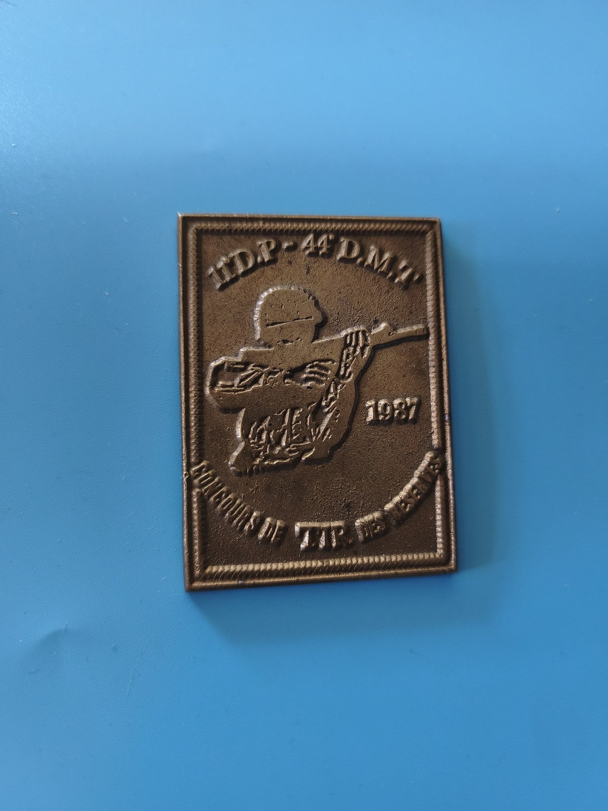 Médaille vintage plaque 11e DP 44e DMT 1987 ancienne collection militaire rare