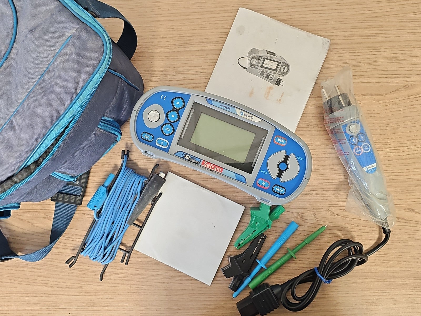Testeur électrique multifonction SEFRAM LCD Bluetooth + accessoires